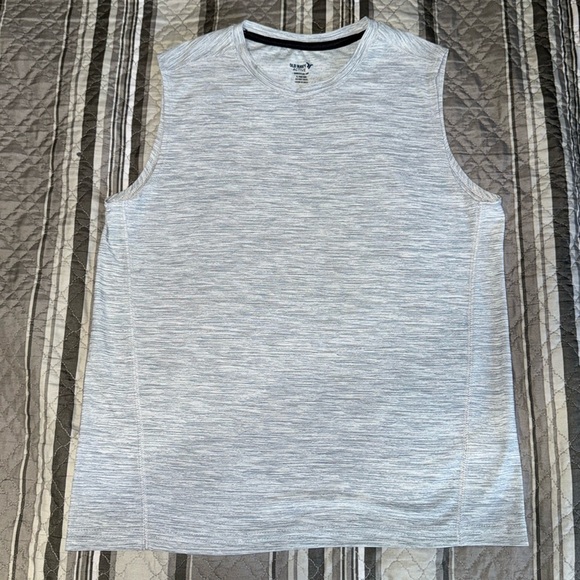 Old Navy Kid Boy Youth Active Breathe On Silver Gray Tank Top - Picture 1 of 4